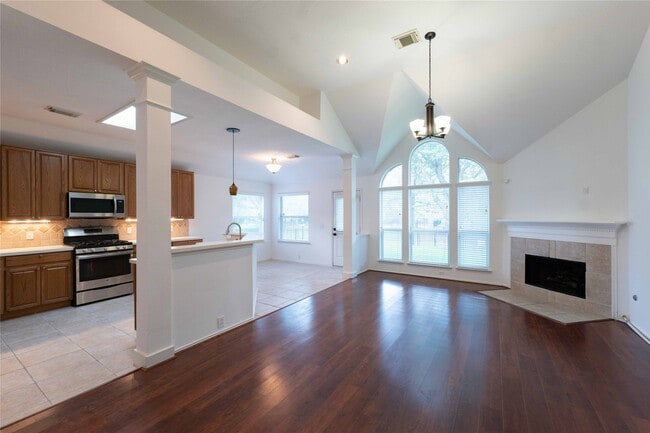 Photo - 10307 Sablebrook Ln