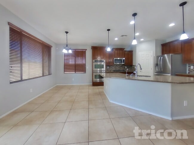 Photo - 43633 W Cydnee Dr