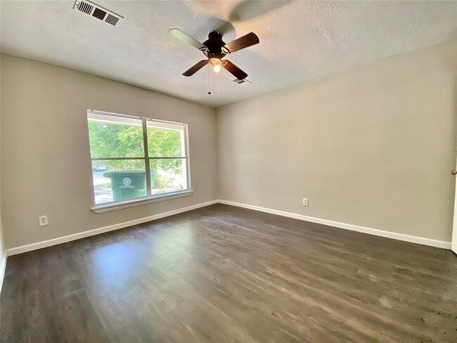 Photo - 8626 Greiner Dr
