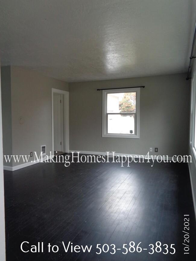 Photo - 1830 24th St NE