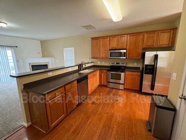 Photo - 1725 TW Alexander Dr