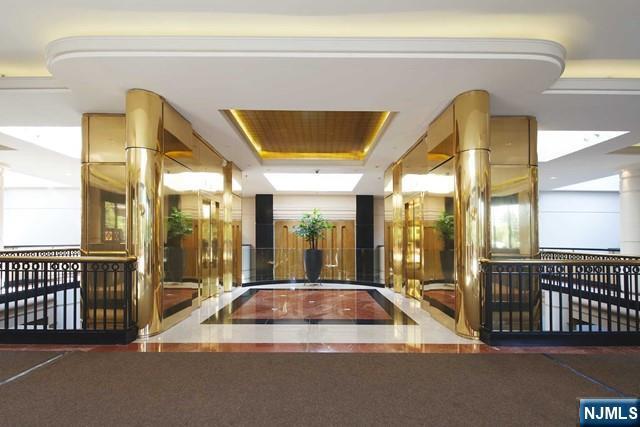 Photo - 100 Carlyle Dr Unit 9FS