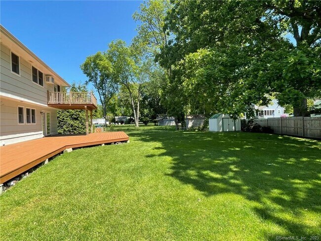 Photo - 98 Soundview Dr