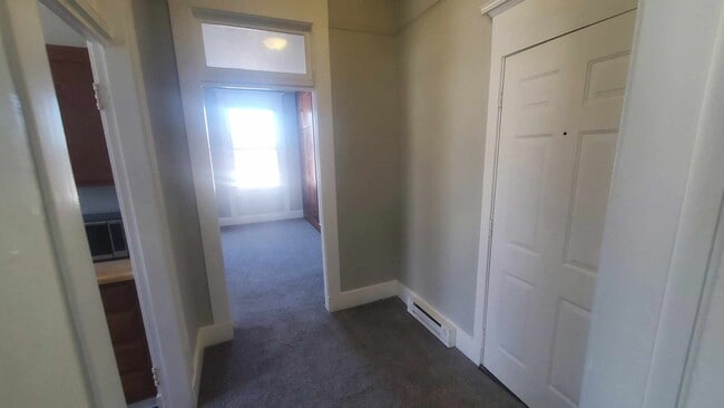 Photo - 489 E Harrison St