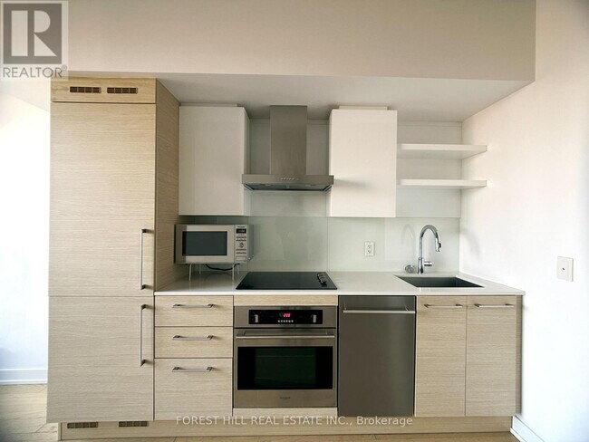 Photo - 1030 King St W Unité 608