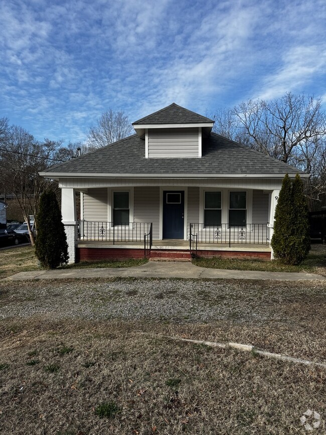 Building Photo - 934 Old Charlotte Rd SW Rental