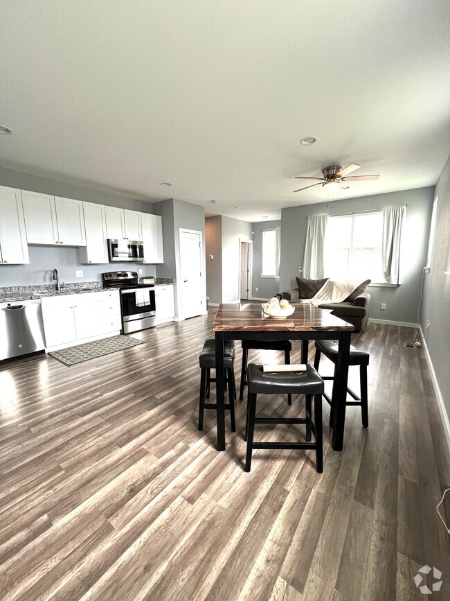 Building Photo - 280 S 4th Ct Rental