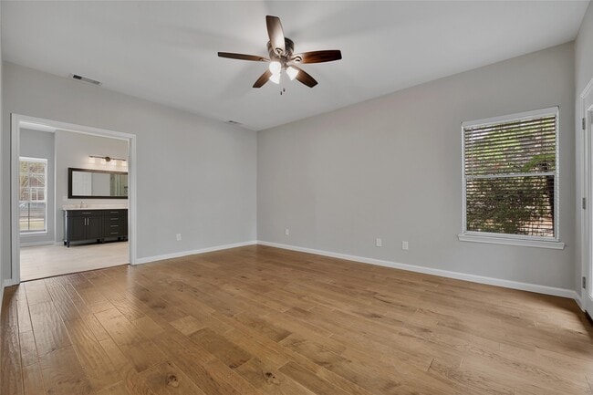 Photo - 35 Cornerbrook Pl