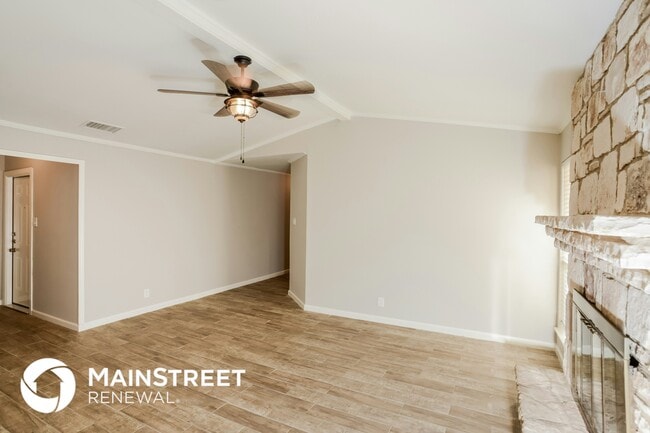 Photo - 2923 Black River Ln