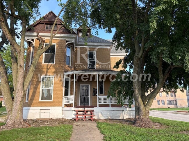 Building Photo - 130-2 Franklin-