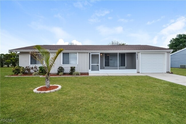Building Photo - 6947 Roslyn Ct Rental