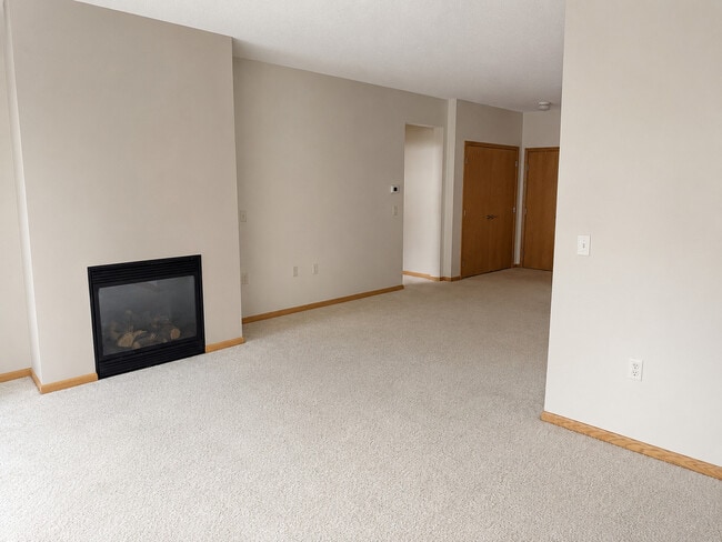 Photo - Emerson Hills Apartments