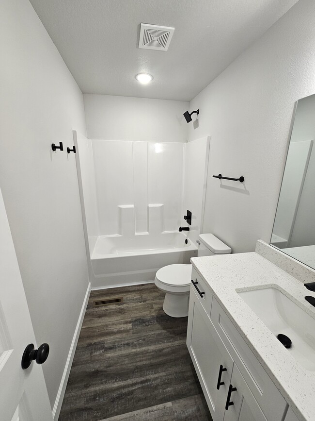 Photo - 357 SE 70 Rd