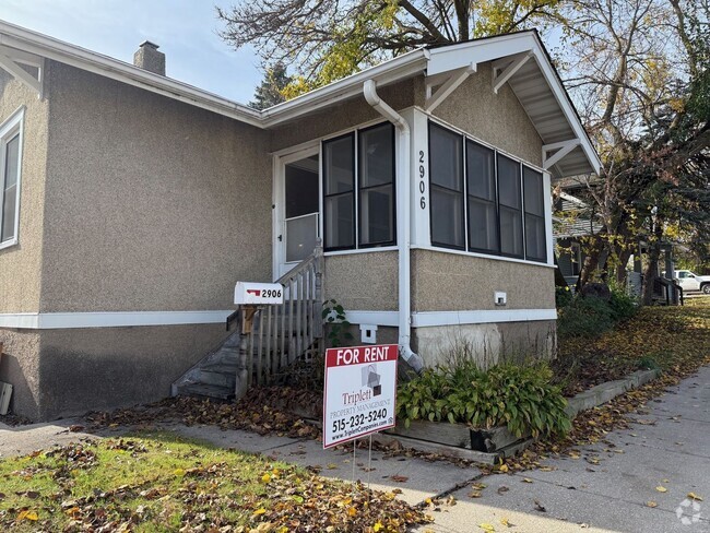 Building Photo - 2906 Lincoln Way Rental