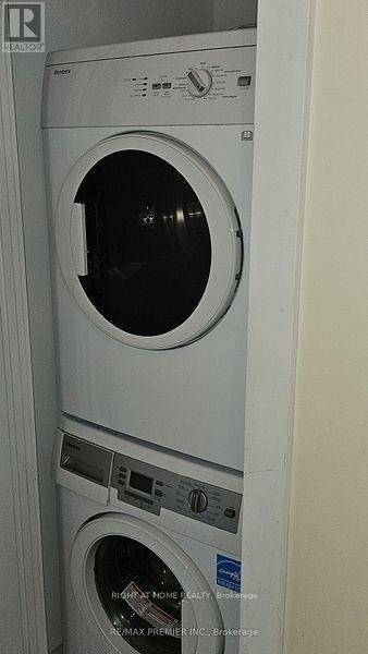 Photo - 32 Davenport Rd Unit 2705
