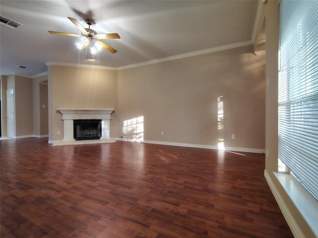 Photo - 2504 Hutton Ln