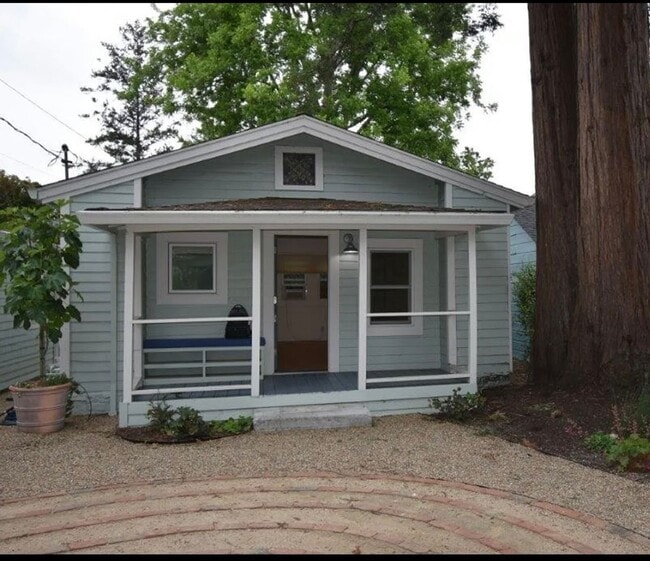 Building Photo - 816 Spencer Ave Unit Studio