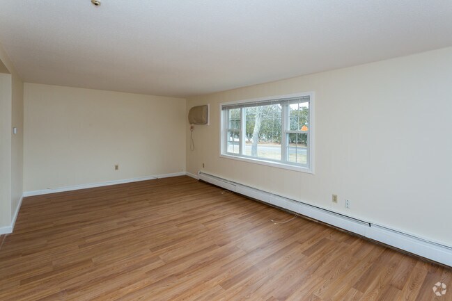 Photo - Acton Coach Estates