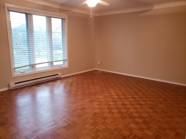 Photo - 365 Weller Ave Unit 3