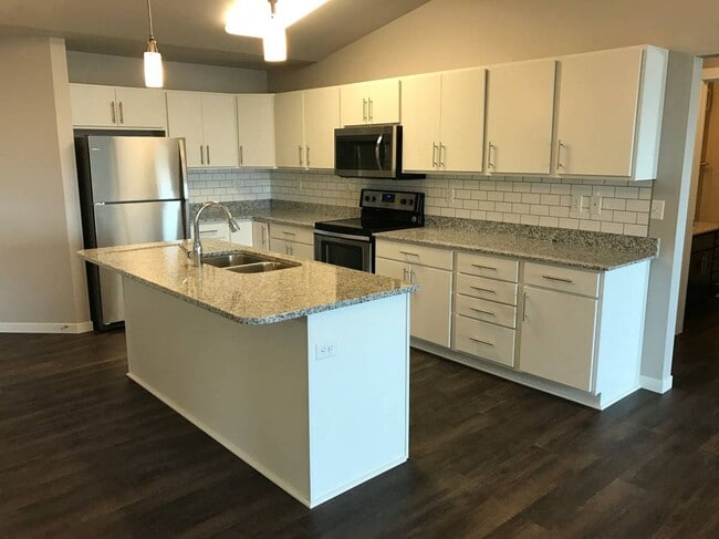 Grayhawk Apartments Kitchen