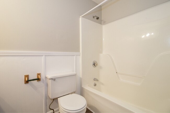 Photo - 632 Artic Ave