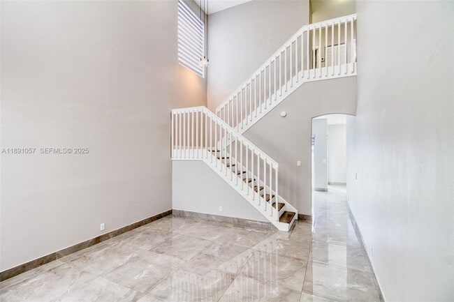 Photo - 3810 SW 51st St