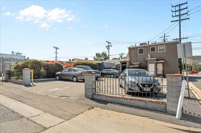 Photo - 7969 Foothill Blvd Unidad 7969