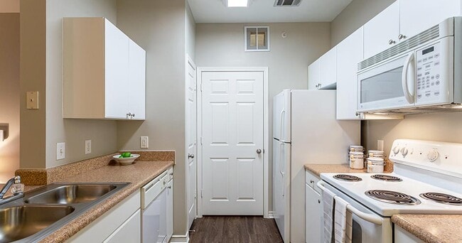 Hidden Lake Apartments