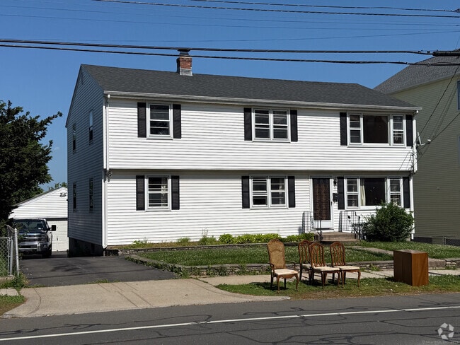 Building Photo - 541 Burritt St Rental