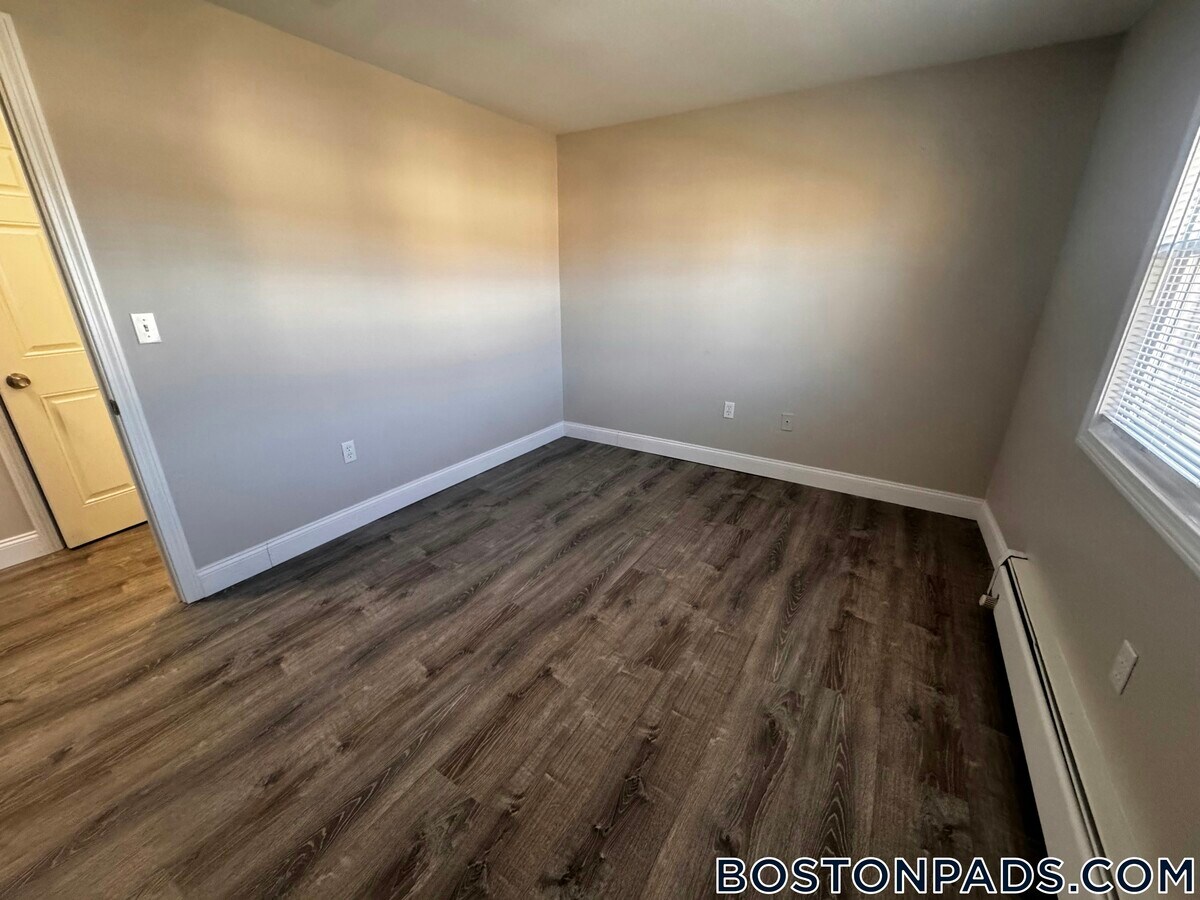 Photo - 169 Aiken Ave Unidad 16