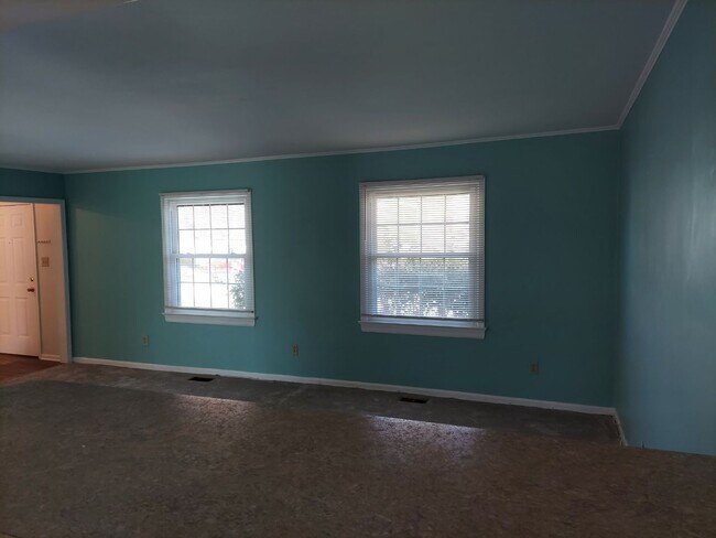 Photo - 5 BR 2.5 SINGLE FAMILY HOME