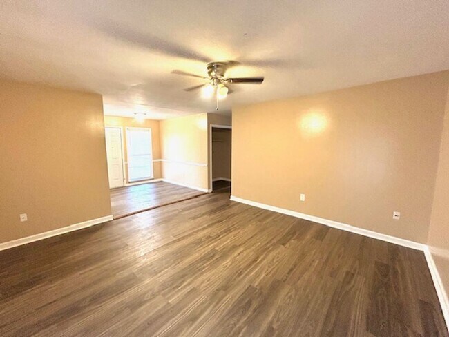 Photo - 1506 Medland Rd NW Unidad A