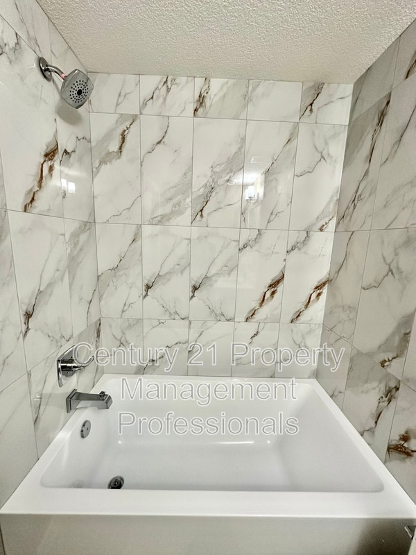 Photo - 19135 29 Ave NW Unit Lower
