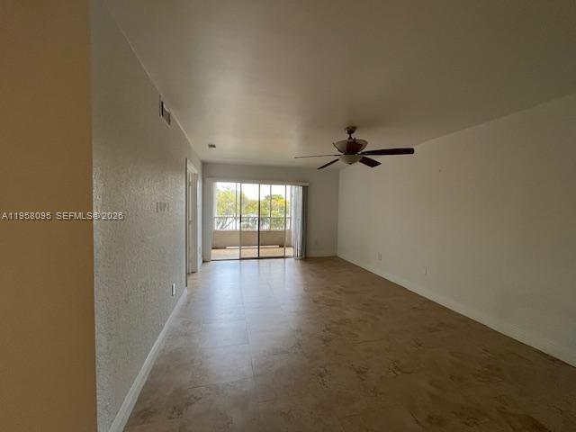 Photo - 2880 N Oakland Forest Dr Unit 206