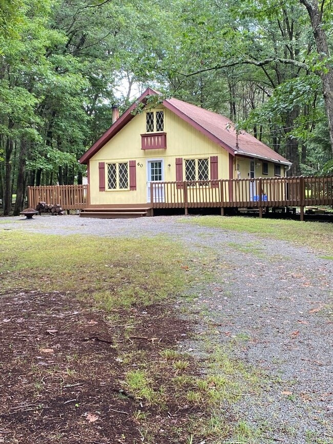 Photo - Beautiful Chalet in Amenity Filled Community - 2 bedrooms plus a large loft!