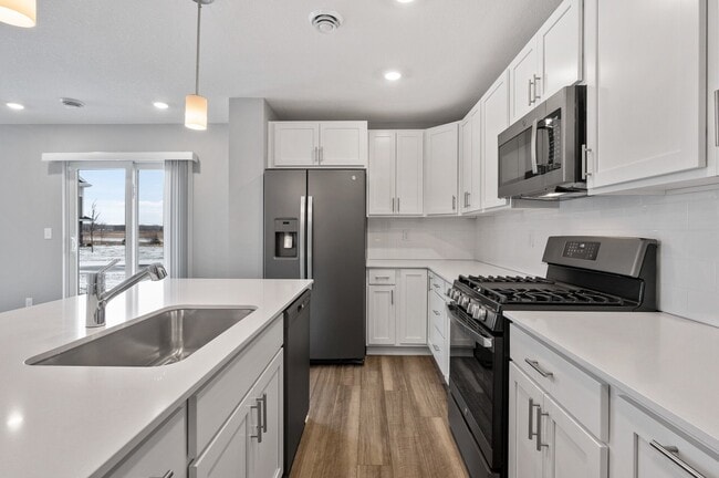 Photo - 14998 Adare Wy