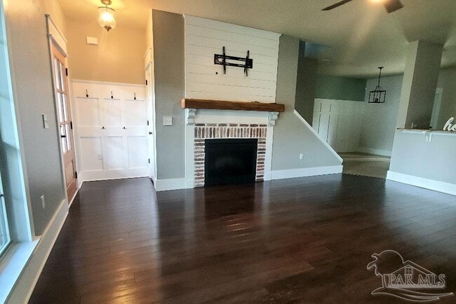 Photo - 2549 Redford Dr