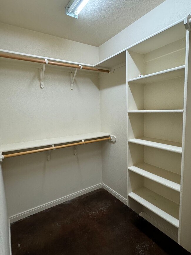 Photo - Taylors Crossing 2302 Unit B