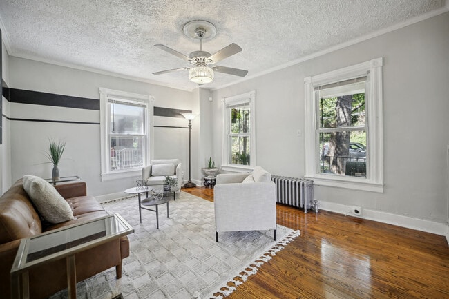 Photo - 4057 Benning Rd NE