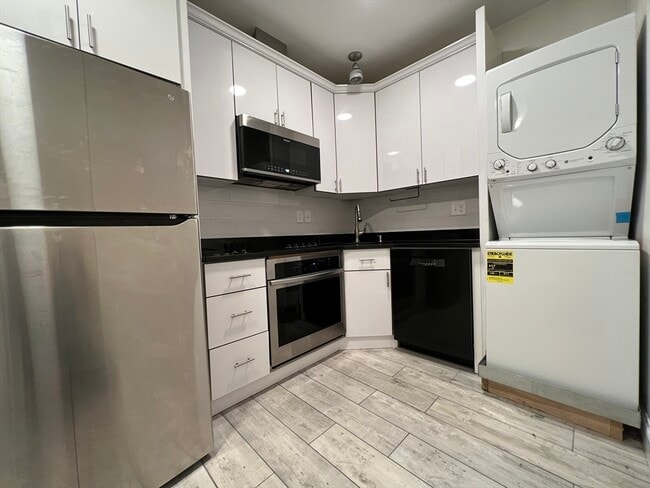 Photo - 69 Appleton St Unidad 2