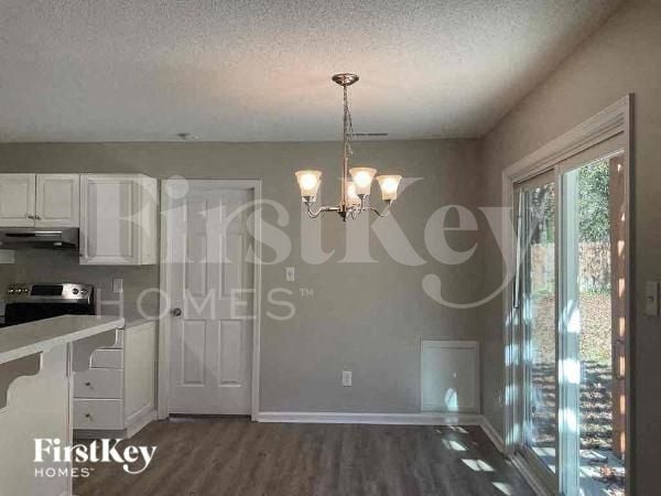 Photo - 109 W Bank Dr