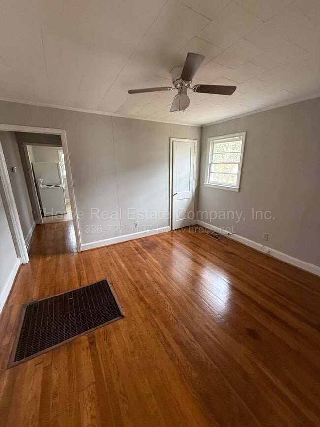 Photo - 1505 Williamson St