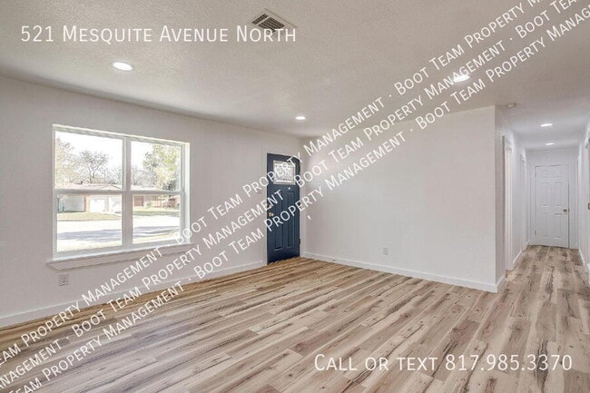 Photo - 521 Mesquite Ave N