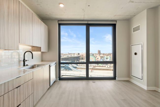 Photo - 4578 N Broadway