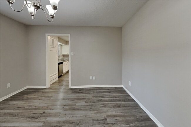 Photo - 2507 Brookdale Dr