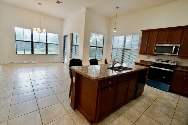 Photo - 3927 NW 84th Way