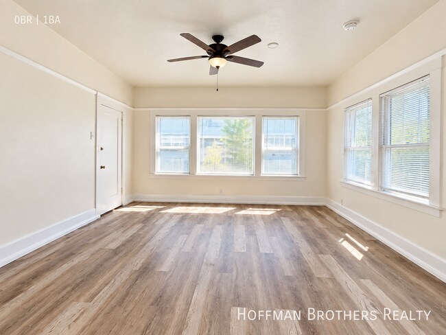 644 W 5th St Unit 4