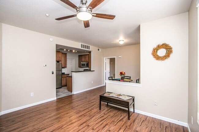 Family Room - 5303 N 7th St Unit 214