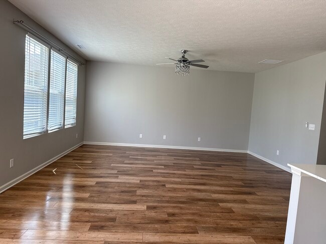 Photo - 6599 Seabiscuit Rd