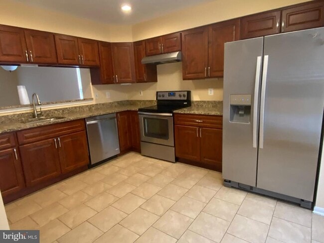 Photo - 2017 Heritage Dr